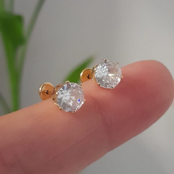 Abridor dorado con cubic