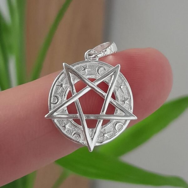 Dije italiano tetragramaton liso