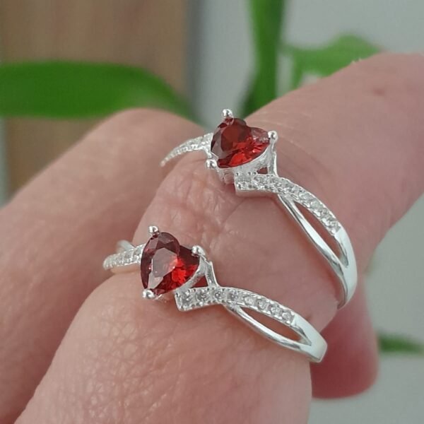 Anillo italiano corazon cubic rojo