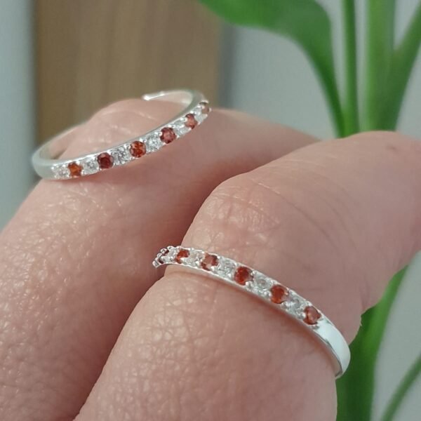 Anillo italiano cubic blanco y naranja