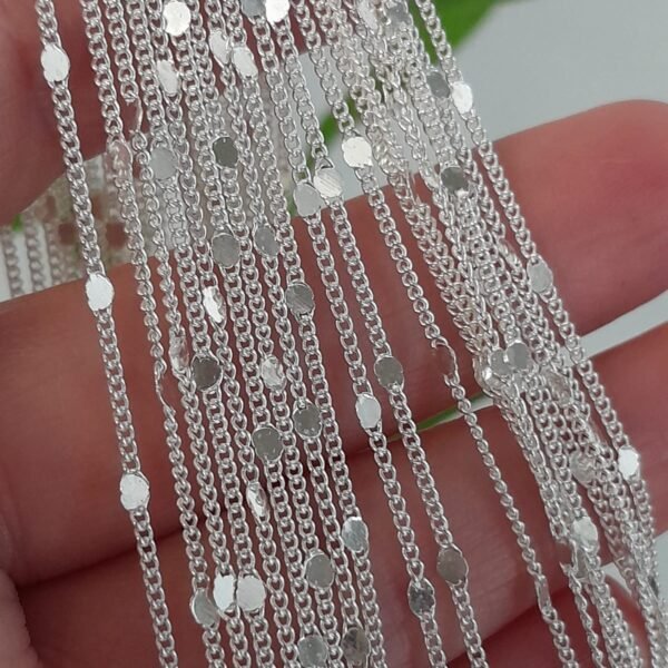 Cadena laminada con chapitas