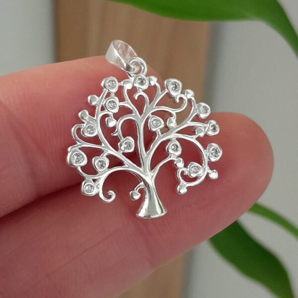 Dije laminado arbol con cubic