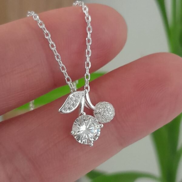 Conjunto italiano cereza con cubic
