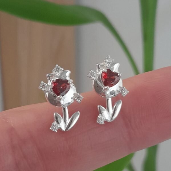 Pasante italiano tulipan con cubic rojo