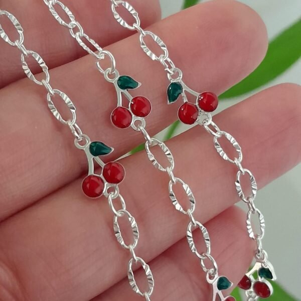 Pulsera laminada con cerezas esmaltadas